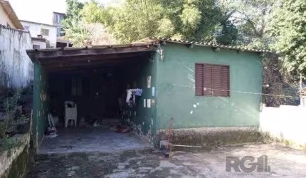 Terreno em Porto Alegre, no bairro Cavalhada, à venda.