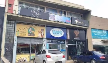 Loja em Porto Alegre, no bairro Hípica, à venda.