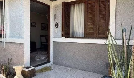 Casa 2 dormitórios à venda Hípica Porto Alegre/RS