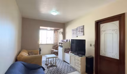 APARTAMENTO 2 DORMITÓRIOS COM LAVABO E VISTA DEFINIDA NO CENTRO HISTÓRICO