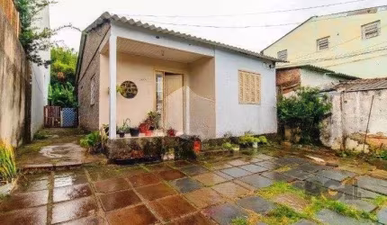 Casa 02 dormitórios na Rua do Banco Inglês, Santa Tereza