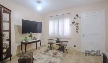 Casa em condomínio, 77m², 2 dormitórios e 2 vagas no bairro Humaitá