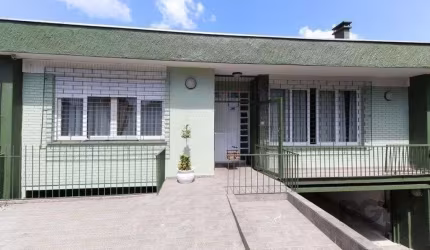 casa de 5 dormitórios no bairro Glória