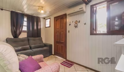 Casa de 4 dormitórios,  no bairro Vila Jardim
