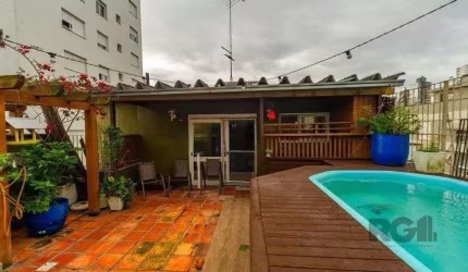Cobertura 125m² - 3 dormitórios, 2 vagas no bairro Petrópolis