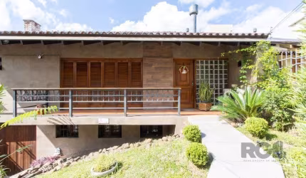 Casa 3 dormitórios à venda Medianeira Porto Alegre/RS