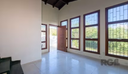 Casa com 3 quartos, suite, pátio - Bairro Espírito Santo - Potro Alegre (RS)