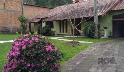 Casa 4 dormitórios à venda Restinga Porto Alegre/RS