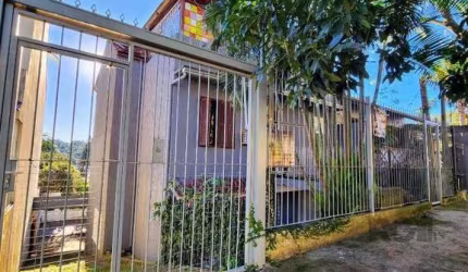 Casa 4 dormitórios à venda Santa Tereza Porto Alegre/RS