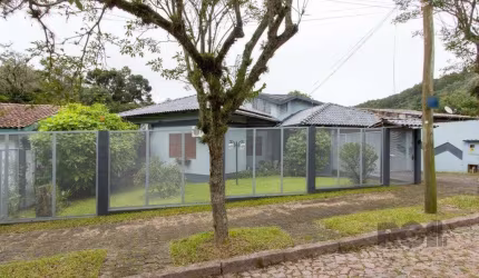 Casa 3 dormitórios à venda Aberta dos Morros Porto Alegre/RS