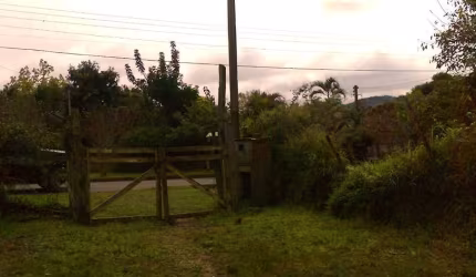 Terreno no bairro Restinga