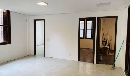 Apartamento Bairro centro- 3 dormitórios ,Sendo 1 suíte.