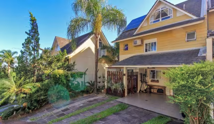 Casa em Condomínio - Imóvel Raro - Excelente Pátio Privativo