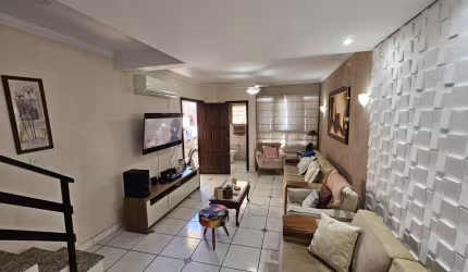 VENDA DE CASA DE 4 QUARTOS COM SUÍTE - SANTO ANTÔNIO