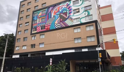 Stúdio totalmente mobiliado, na Cidade Baixa,com box,prédio com infraestrutura