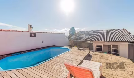 Casa com 3 dormitórios no bairro Cascata, Porto Alegre