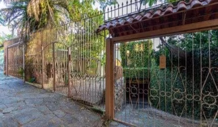 Casa no Bairro Vila Assunção com 4 dormitórios sendo 1 suíte e vista para o Guaí