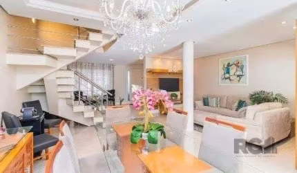 Casa  impecável com 3 quartos (1 suíte) e 2 vagas cobertas,