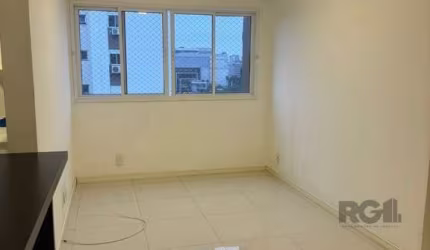 Apartamento para Venda - 54m², 2 dormitórios, 1 vaga - Passo da Areia