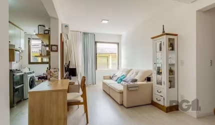 Apartamento no Passo D'areia de 2 dormitórios e vaga