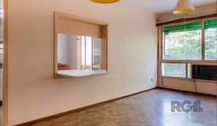 Apartamento no bairro Nonoai de 2 dormitórios e vaga
