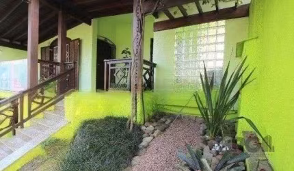 casa sobrado no Jardim Sabará de 3 dormitórios e 4 vagas