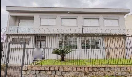 Casa para Venda - 220m², 3 dormitórios, sendo 2 suites, 2 vagas - Partenon