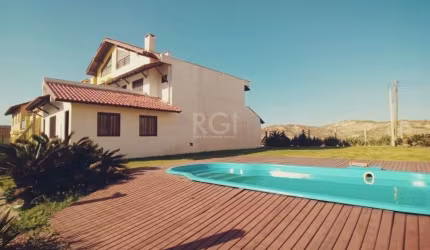 Duplex para Venda - 172.21m², 3 dormitórios, sendo 1 suites, 2 vagas - Centro