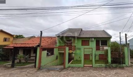 Casa para Venda - 204m², 4 dormitórios, sendo 1 suites, 2 vagas - Costa e Silva