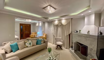 Casa para Venda - 140m², 3 dormitórios, sendo 2 suites, 4 vagas - Colina