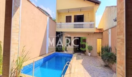 Casa com 3 quartos à venda na Avenida Santa Terezinha, Jordanópolis, Arujá, 550 m2 por R$ 960.000