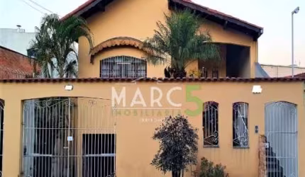 Casa com 2 quartos à venda na Rua Belo Horizonte, Jardim Anita, Itaquaquecetuba, 283 m2 por R$ 680.000