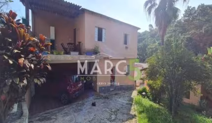 Casa com 3 quartos à venda na Rua Maria Helena, Vila Ferreira, Arujá, 232 m2 por R$ 750.000