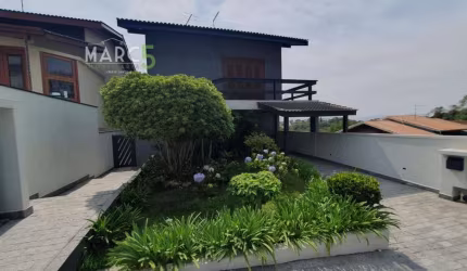 Casa em condomínio fechado com 3 quartos à venda na Rua das Quaresmeiras, Arujázinho IV, Arujá, 267 m2 por R$ 1.790.000