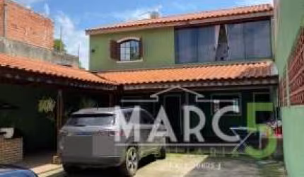 Casa com 3 quartos para alugar na Rua Dady, Jardim Emília, Arujá, 200 m2 por R$ 2.400