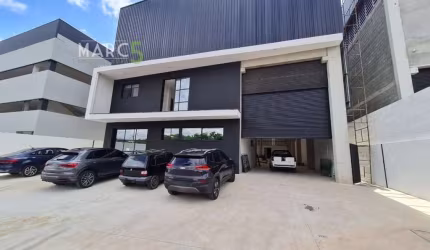 Barracão / Galpão / Depósito com 3 salas para alugar na Avenida Dellapar, Portão, Arujá, 913 m2 por R$ 30.000