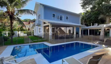 Casa em condomínio fechado com 4 quartos à venda na Estrada dos Bandeirantes, --, Vargem Grande, Rio de Janeiro, 235 m2 por R$ 2.200.000