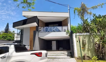 Casa em condomínio fechado com 3 quartos à venda na Rua Mário Lisboa de Carvalho, --, Vargem Grande, Rio de Janeiro, 227 m2 por R$ 2.000.000