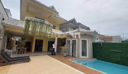 Casa em condomínio fechado com 3 quartos à venda na Rua Doutor César Cartel Villela, --, Recreio dos Bandeirantes, Rio de Janeiro, 283 m2 por R$ 2.150.000
