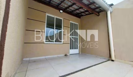 Casa com 2 quartos à venda na Rua Hilton Gomes, --, Pedra de Guaratiba, Rio de Janeiro, 58 m2 por R$ 226.000