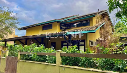 Casa em condomínio fechado com 4 quartos à venda na Praça Vargem Grande, --, Vargem Grande, Rio de Janeiro, 69 m2 por R$ 750.000