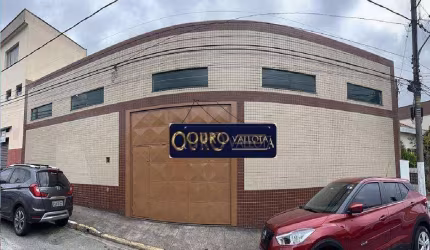Galpão com 200m² na VL. Prudente