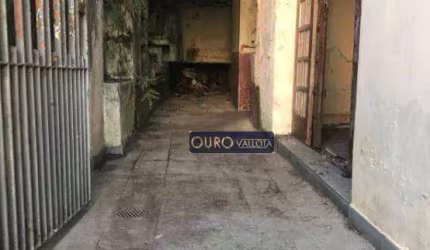 Terreno com Casa Antiga para Reformar ou Demolir