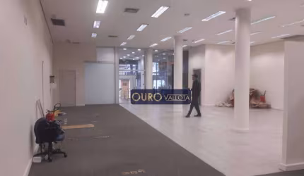 Prédio Comercial com 1.265m²