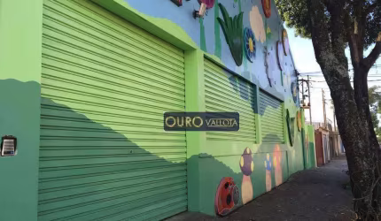 Galpão com 750m²