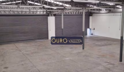 Galpão com 850m²