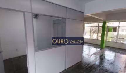 Salão com 47m²