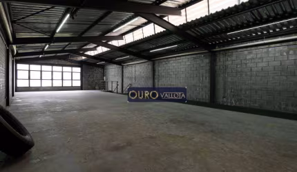 GALPÃO NO CENTRO DO PARQUE SÃO LUCAS / 674m² PARA LOCAÇÃO