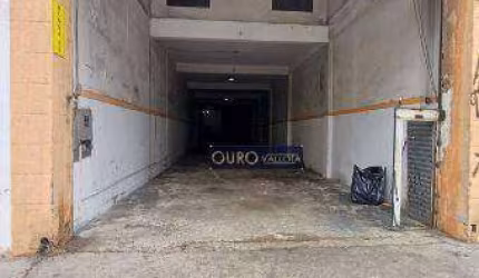 Galpão próximo a estação Dom Pedro