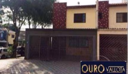 Sobrado Òtimo estado  com 141m² Geminado de esquina com 3 Suítes, sala ampla.